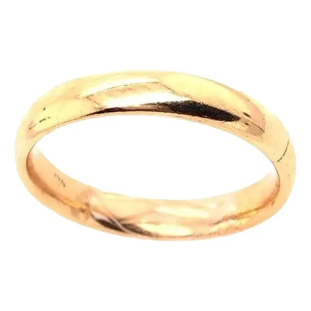 14 Karat Yellow Gold Wedding Ring / Wedding Band