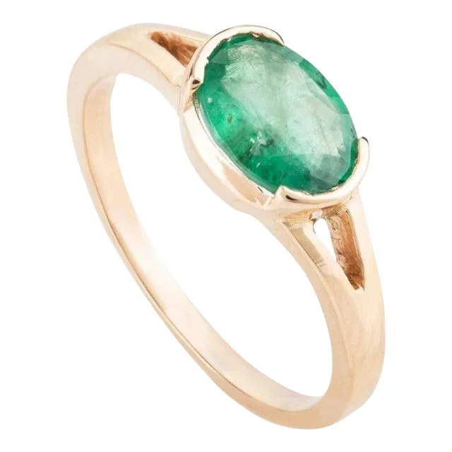 14k Gold 1.16 Carat Emerald Stone East to West Ring Size 8
