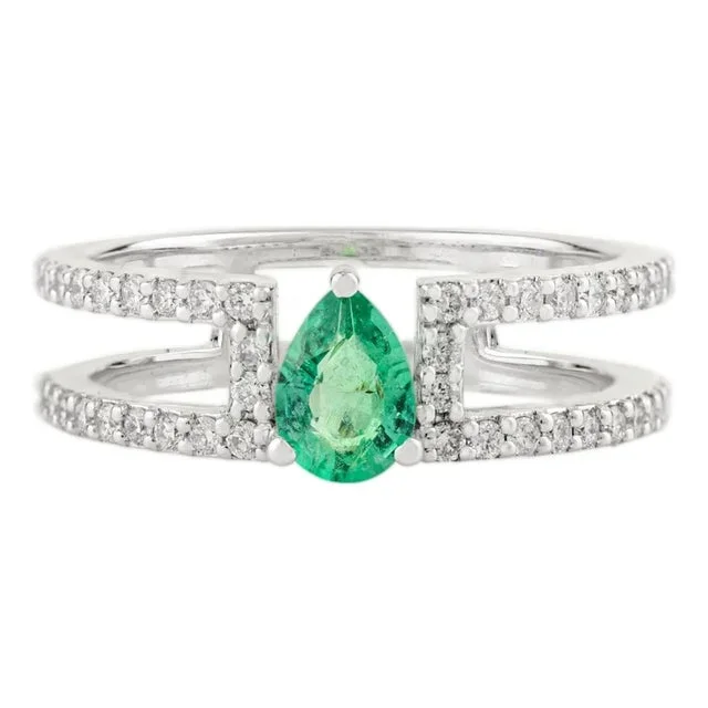 14k White Gold Pear Emerald and Diamond Split Band Ring Size 6.5