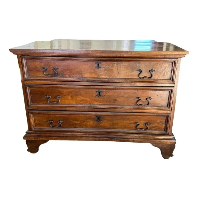 17th Century Italian Walnut Chest of Drawers / Commode / Canterano