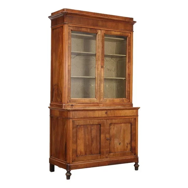 18th Century Walnut Cupboard Umbertino with Drawers, Italy