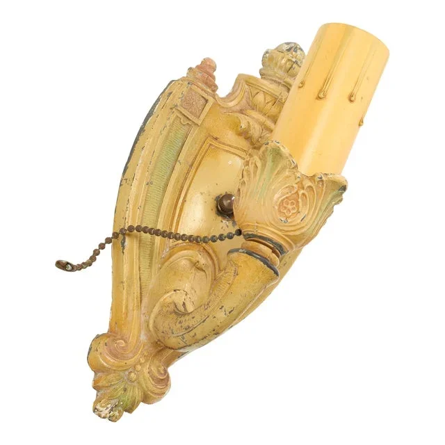 1930’s Painted Wall Sconce With Pull Chain