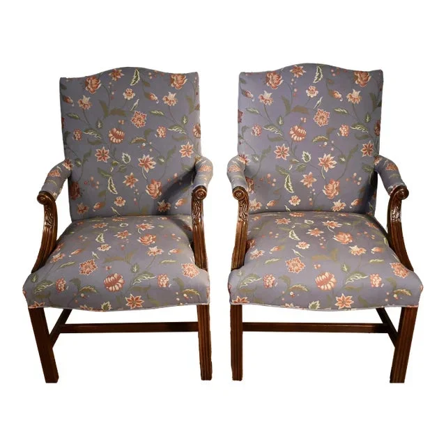 1940s Pair of English Chippendale Mahogany Spring-Seat Side Chairs