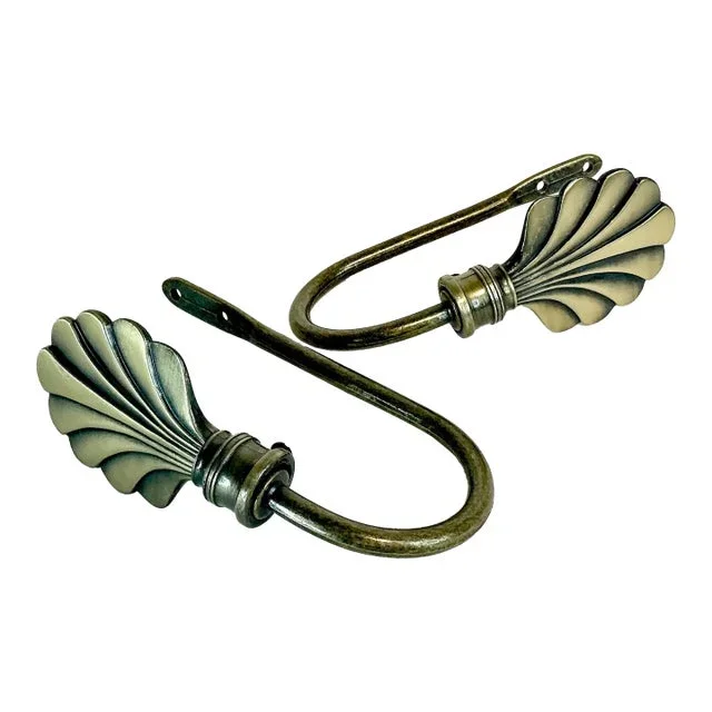 1970s Vintage Coastal Hollywood Regency Shell/Peacock Curtain Tiebacks – A Pair