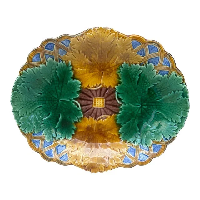 19th Century Victorian Majolica Leaves Platter Wedgwood
