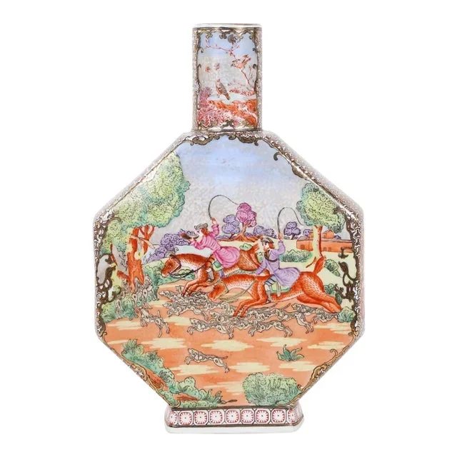 20th Century Chinese Style Hunt Scene Porcelain Octagonal Vase