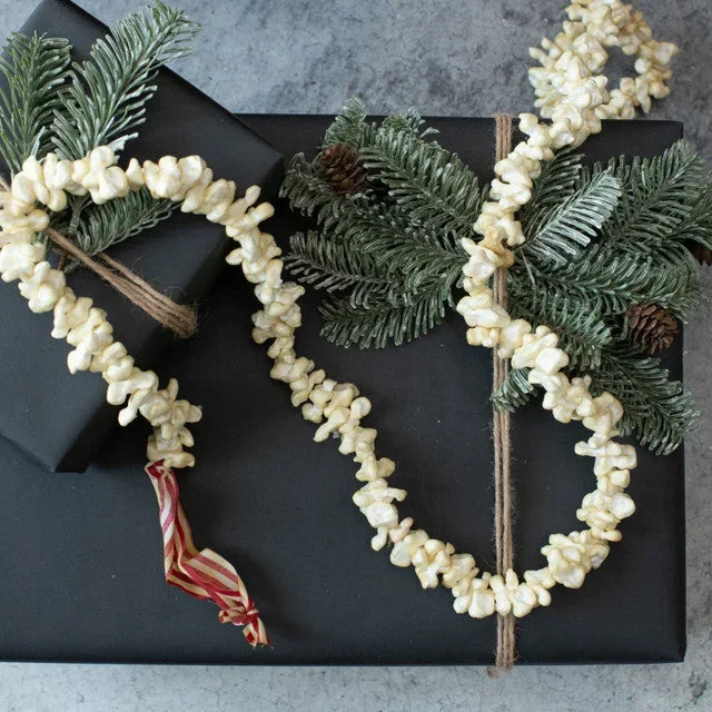 9′ Popcorn Garland