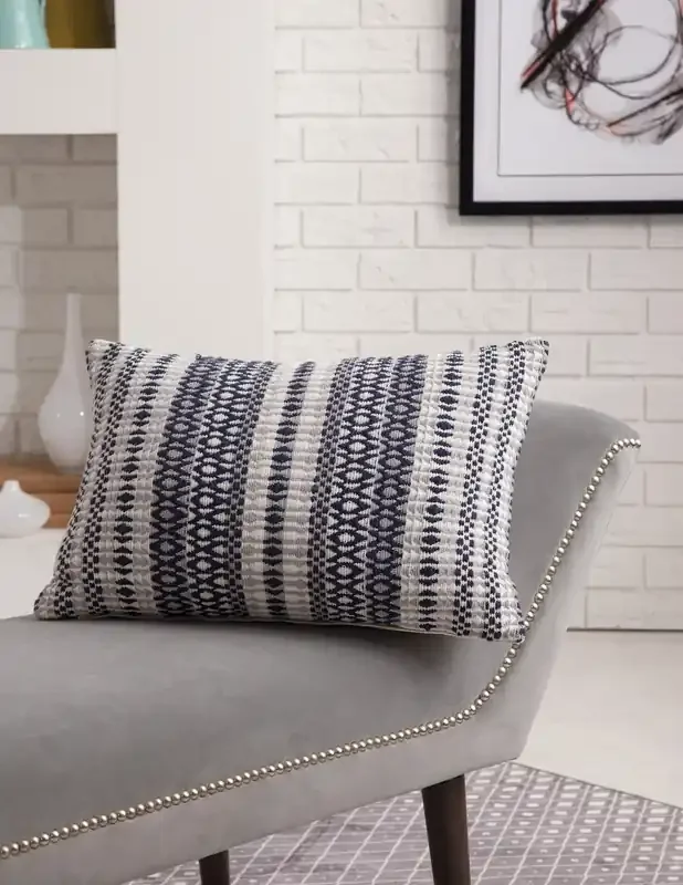 Abacasa Blake 6909 Hand Made Navy, Grey, White Pillows