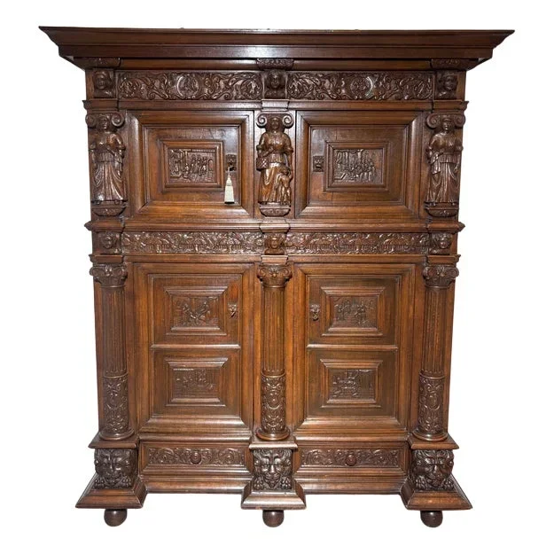 Antique Bahut Cabinet in Carved Oak