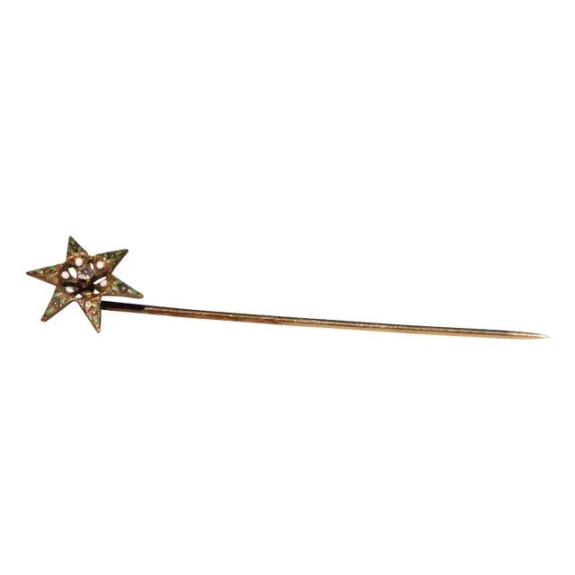 Antique Yellow Gold Stickpin with Old Cut Diamond and Green and White Enamel