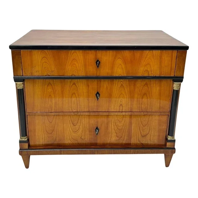 Biedermeier Commode in Cherry Veneer and Brass, 1820