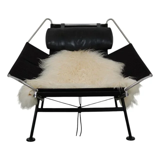 Black Flagline Chair from Hans Wegner