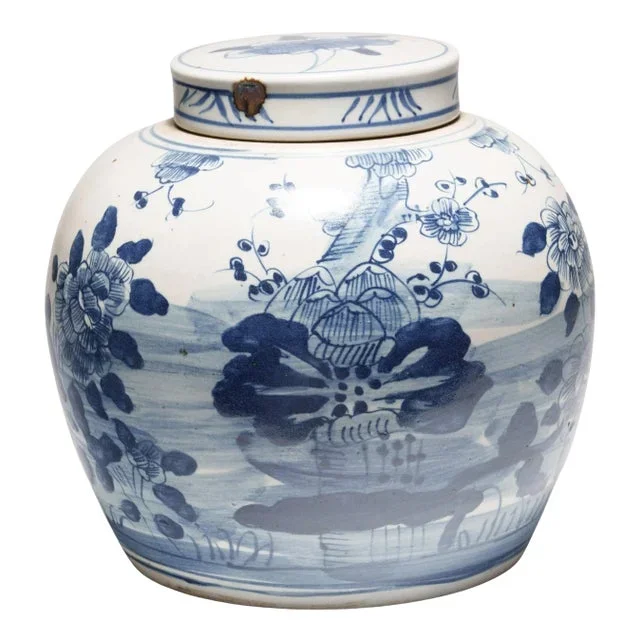Chinese Blue and White Four Flowers Jar
