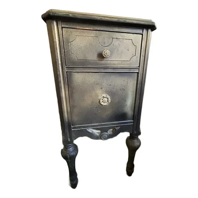 Dixie Furniture Co Nightstand