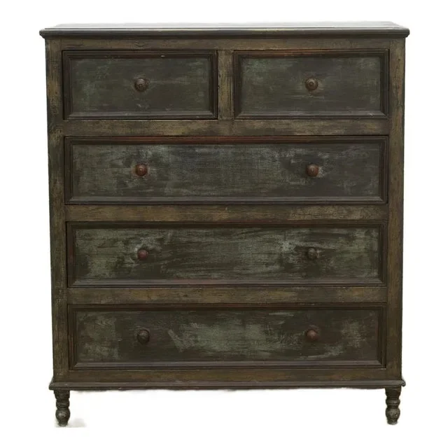Early 20th Century Charming Chest of Drawers