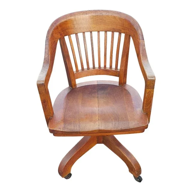 Early 20th Century Gunlocke Oak Rolling and Tilting Banker’s Chair
