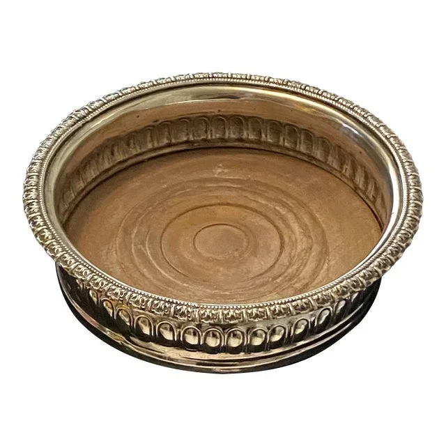 Early Victorian Silver-Plated Wine Coaster With Gadroon Edge. Old Sheffield, 1850s