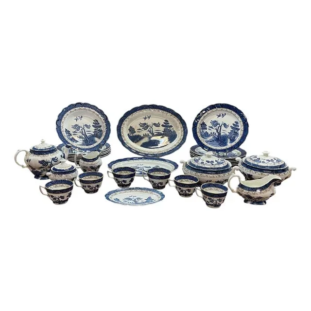 English Willow Porcelain Dinner Service, Set of 27