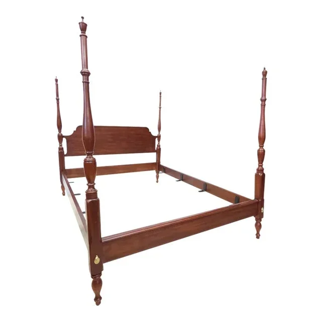 Henkel Harris Wild Black Cherry Semi Poster Queen Size Bed