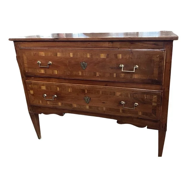 Italian Neoclassical Walnut Commode with Inlay, 1800