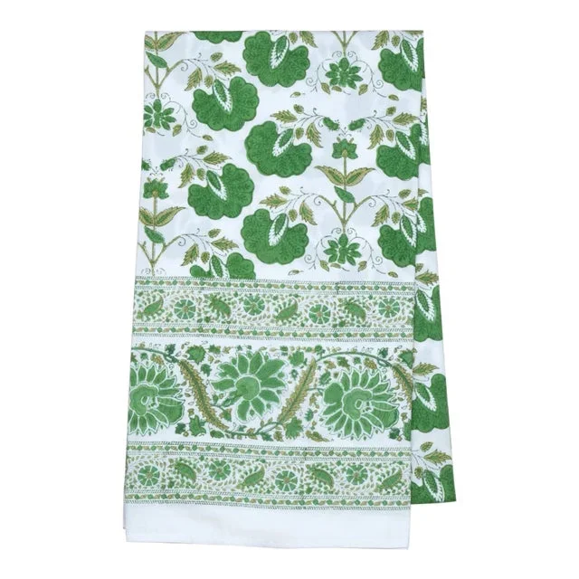 Janvi 10-Seat Green Tablecloth