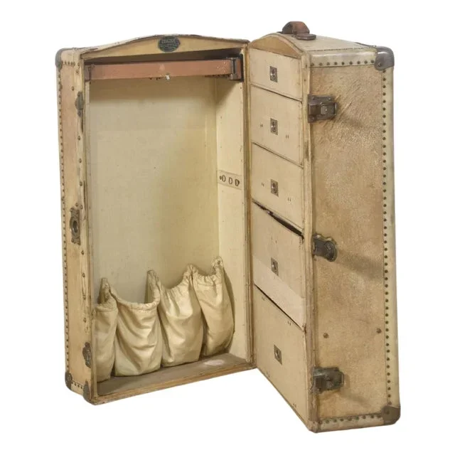 Leather Traveling Trunk from Pretot Paris, 1890s
