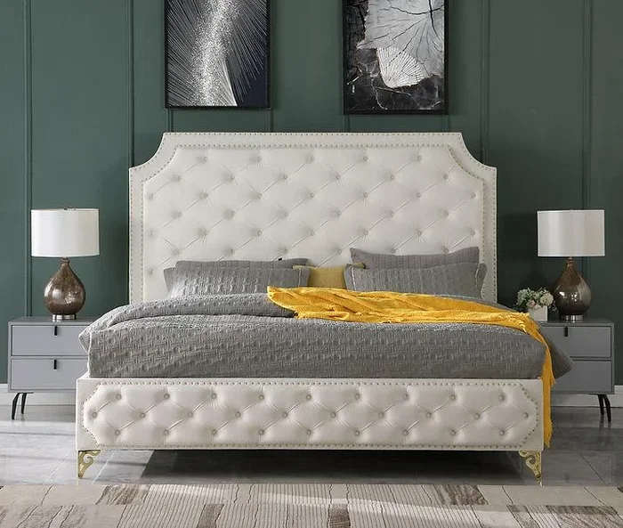 Leilah Cream King Platform Bed