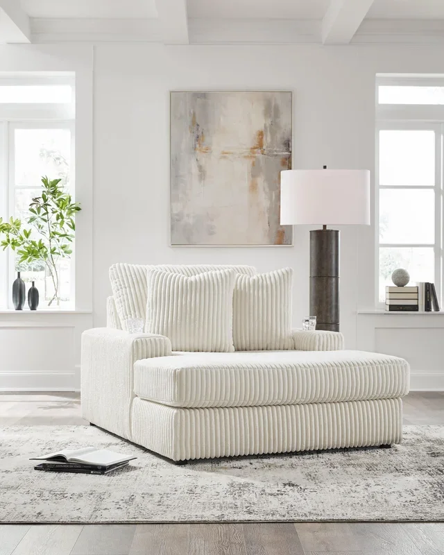 Lindyn Ivory Oversized Chaise