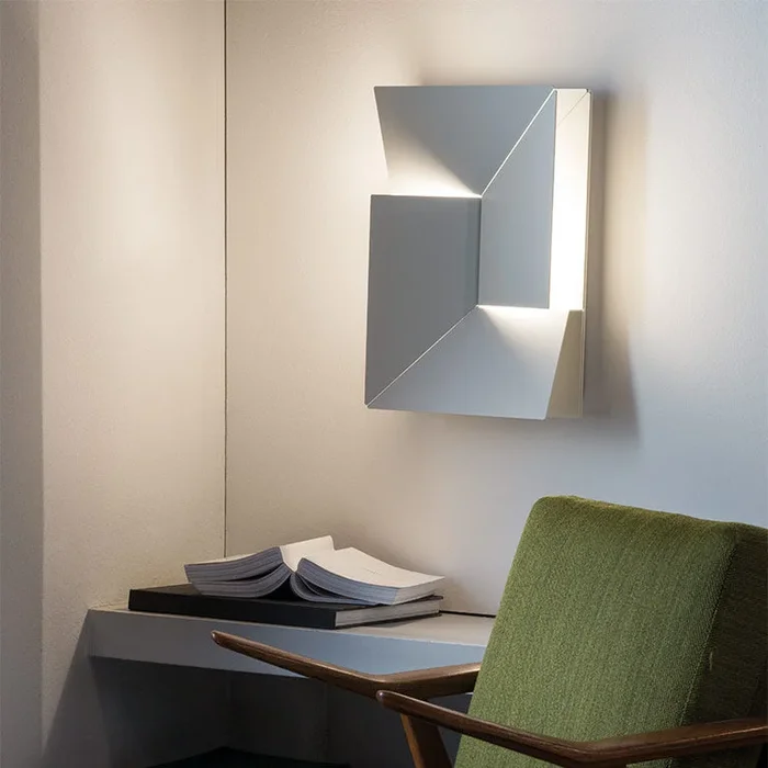Medium Shadows Wall Light