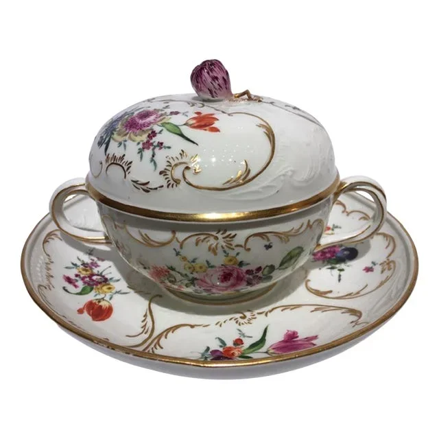 Mid-19th Century Golden Porcelain Covered Cup from Meissen, Set of 3