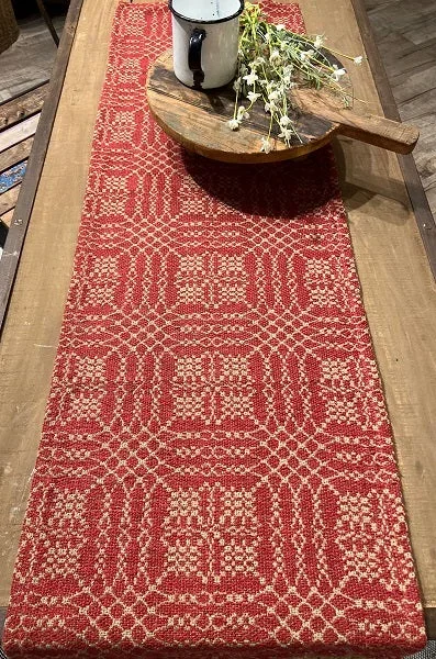 Nantucket Red/Tan Short Table Runner