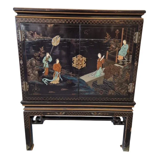 Oriental Cabinet in Oak