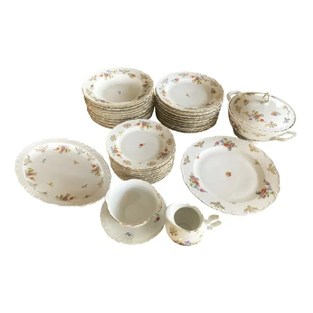 Porcelain Dinner Set from Kahla, 1950s, Set of 39