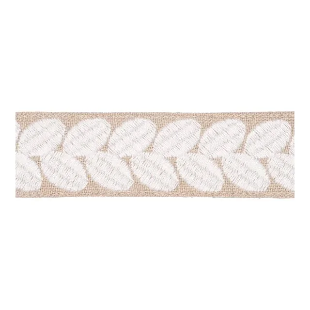 Schumacher Berkeley Tape Narrow In Ivory On Natural