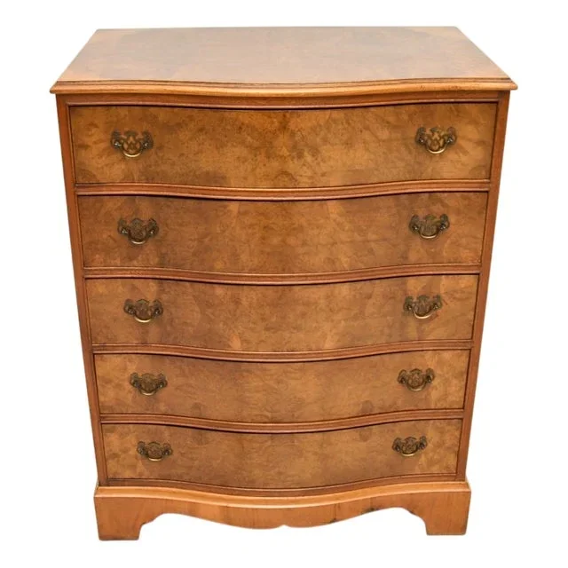 Serpentine Burr Walnut Chest of Drawers, 1930s