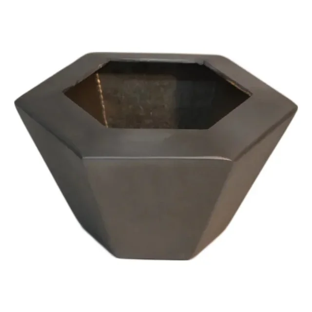 Small Diamond Planter by Oblik Studio