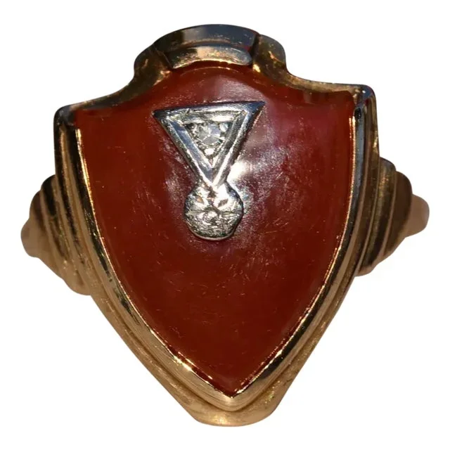 The Delnor: Vintage Helm and Hahn Shield Ring set with Diamond