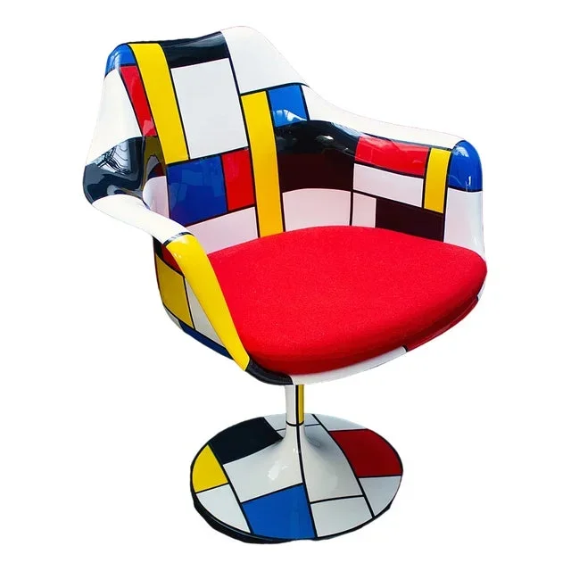 Tulip Armchair by Eero Saarinen for Knoll Inc.