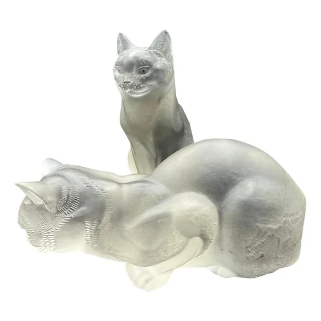 Two Cat by René Lalique in frosted glass