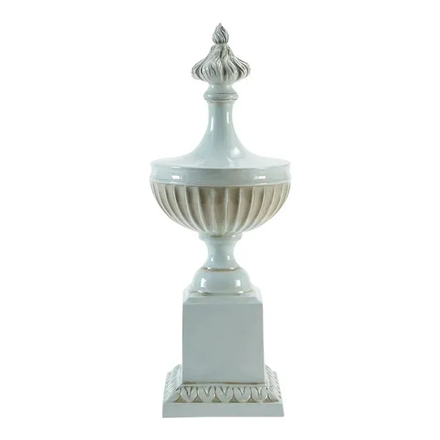 Urn On Pedestal – Celadon
