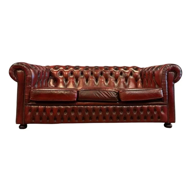 Vintage Chesterfield Sofa in Oxblood Leather