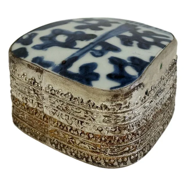 Vintage Chinese Porcelain Shard Trinket Box