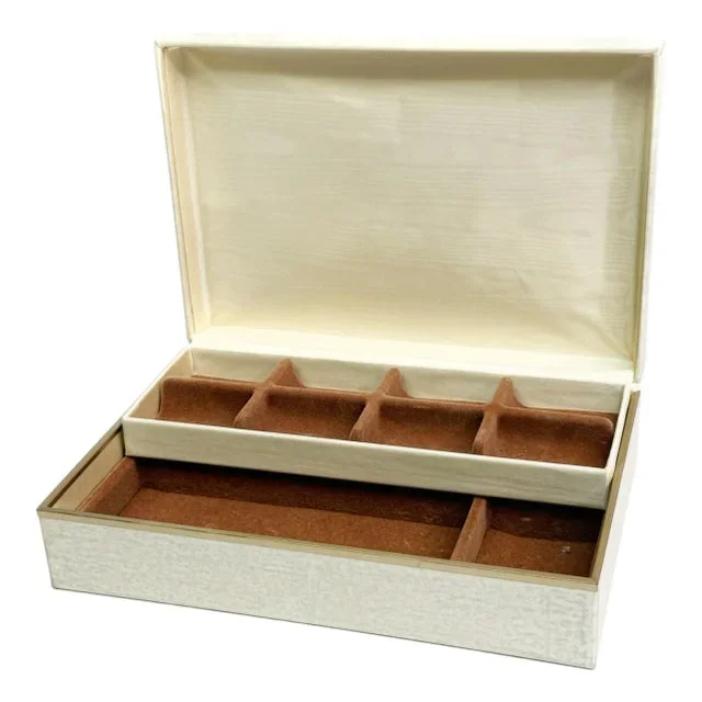 Vintage Creamy Satin Chic Jewelry Organizer Box
