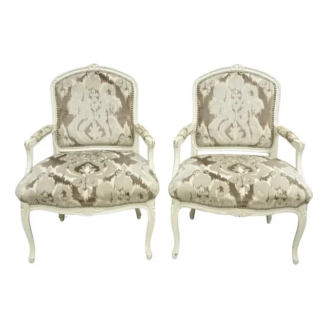 Vintage French Country Louis XV Style White Distress Painted Arm Chairs – A Pair