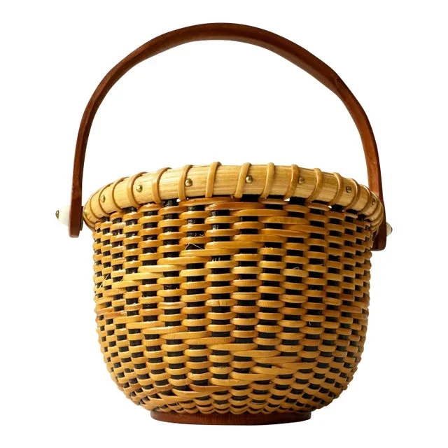 Vintage Signed Nantucket Lighthouse Basket – Handcrafted With Bone Handle & Geometric Pattern