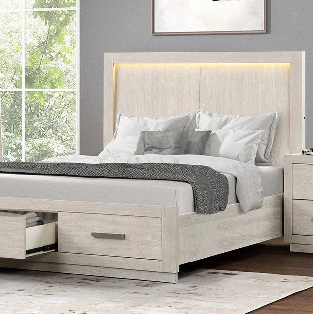 Wellingborough Light Gray Queen Bed