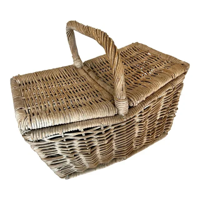 Woven Rattan Picnic Basket with Center Handle and Duo Opening Sides